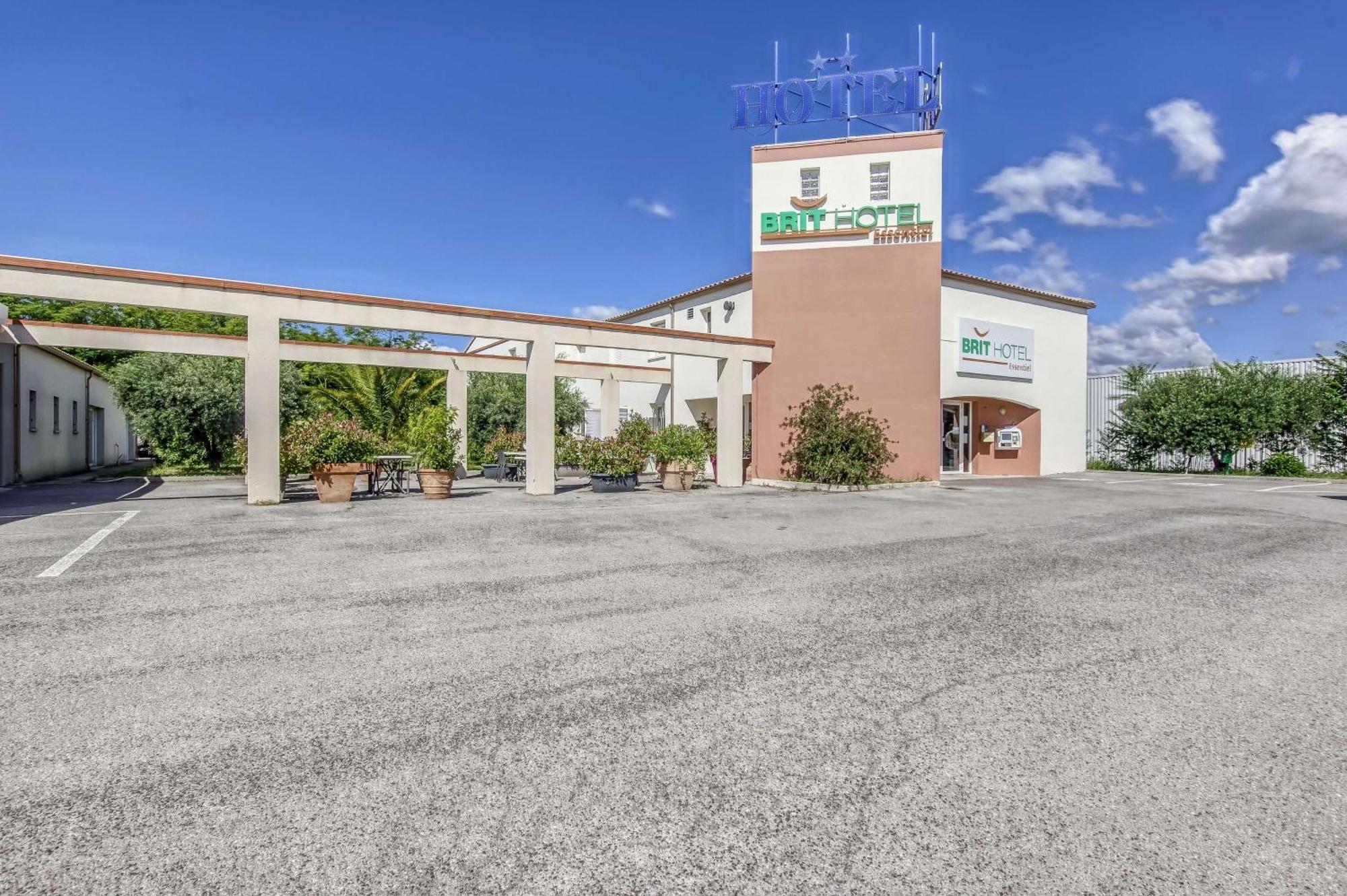Brit Hotel Clermont-L'Herault Exterior photo